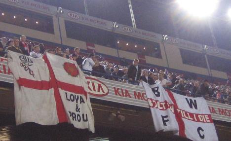Bolton wanderers flags